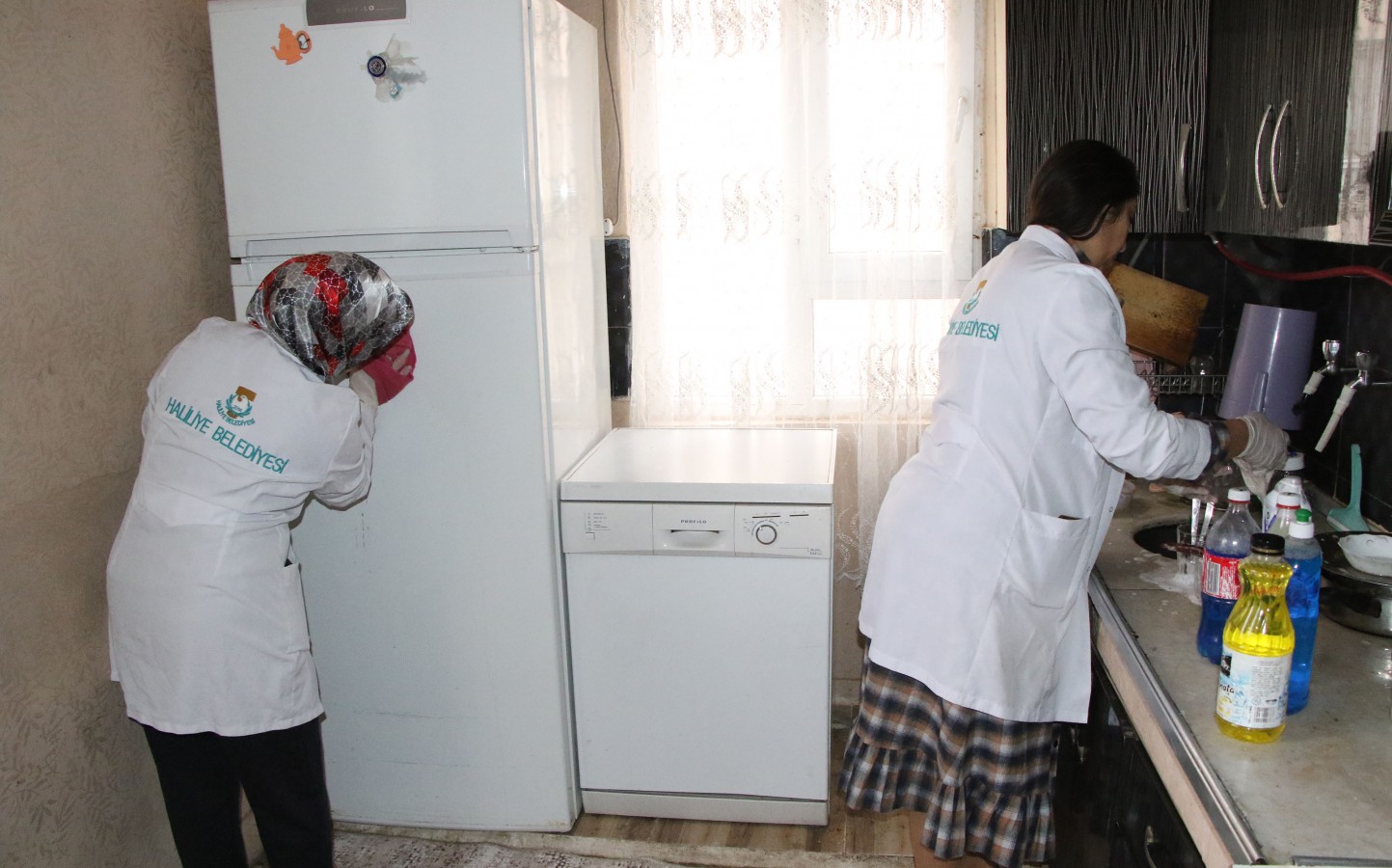 Kimsesiz ve muhtaç vatandaşlara evde bakım hizmeti