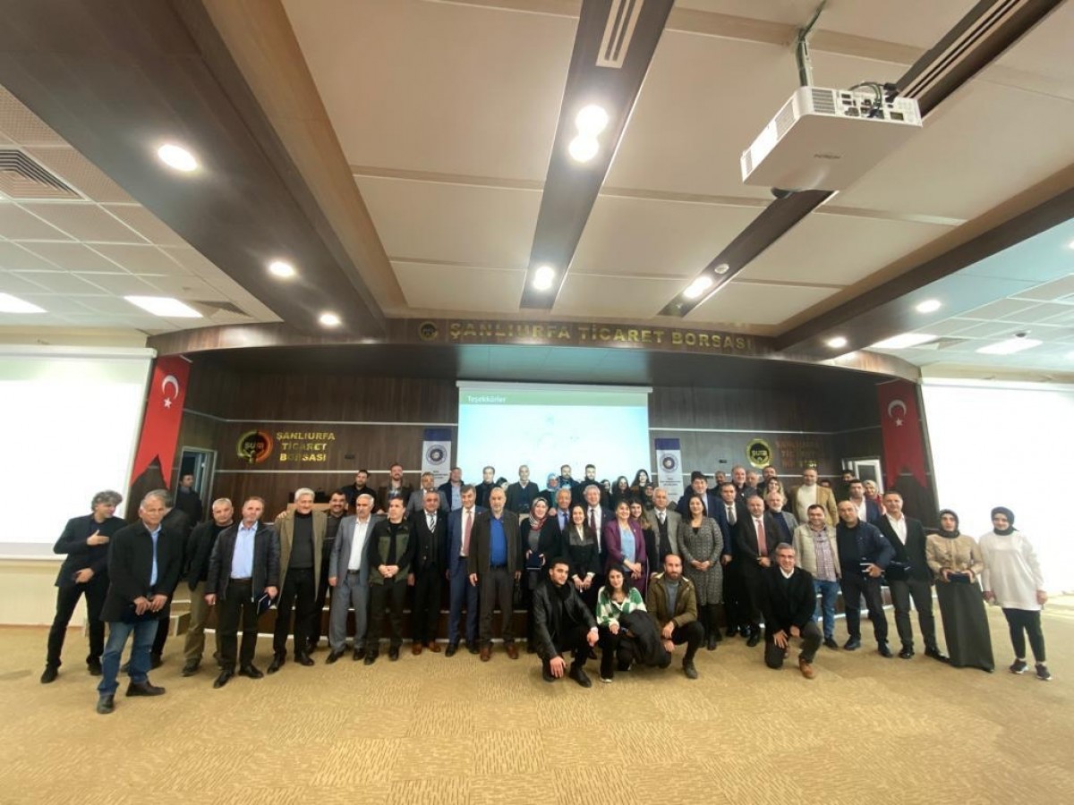 Urfa'da mesleğinde 25 yılı devirenlere plaket