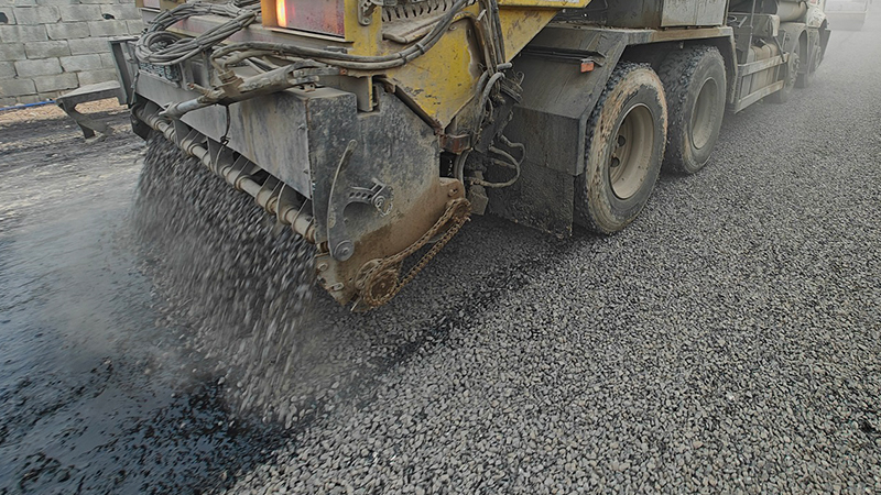 Eyyübiye’de yeni yollar asfaltlanıyor